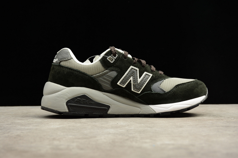 新百伦/new balance mrt580bk 原宿黑